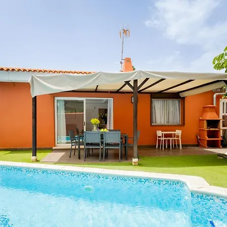 Hébergement de vacances With A Private Swimming Pool *