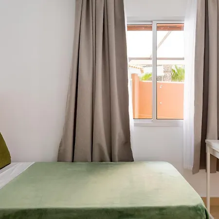 With A Private Swimming Pool Σπίτι διακοπών *