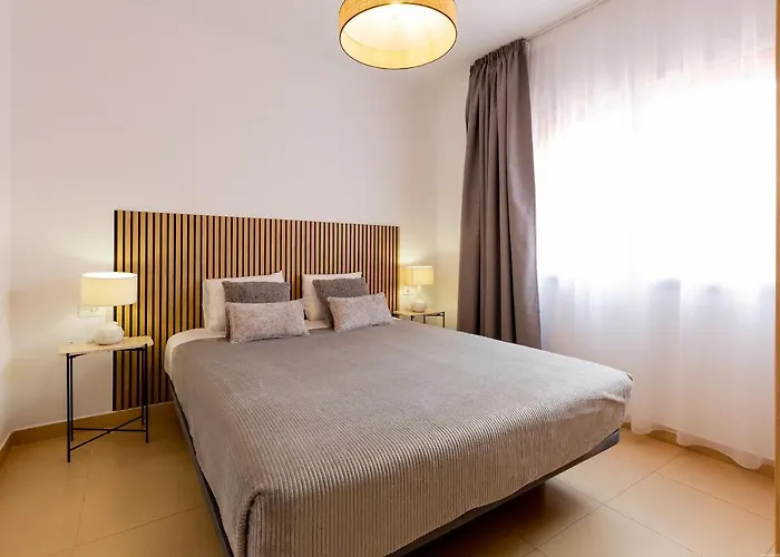 With A Private Swimming Pool Tatil Evi